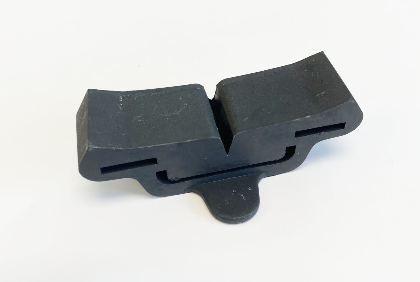 Honda CL200 CL125 CL175 SL175 Rear Fuel Tank Rubber Holder - Replaces Honda OEM 17613-246-000